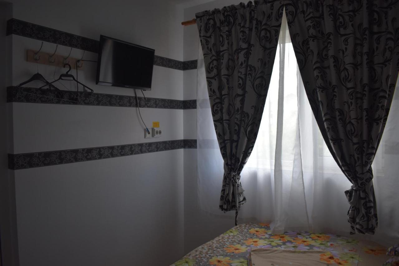 Vila Maricris Tuzla Esterno foto